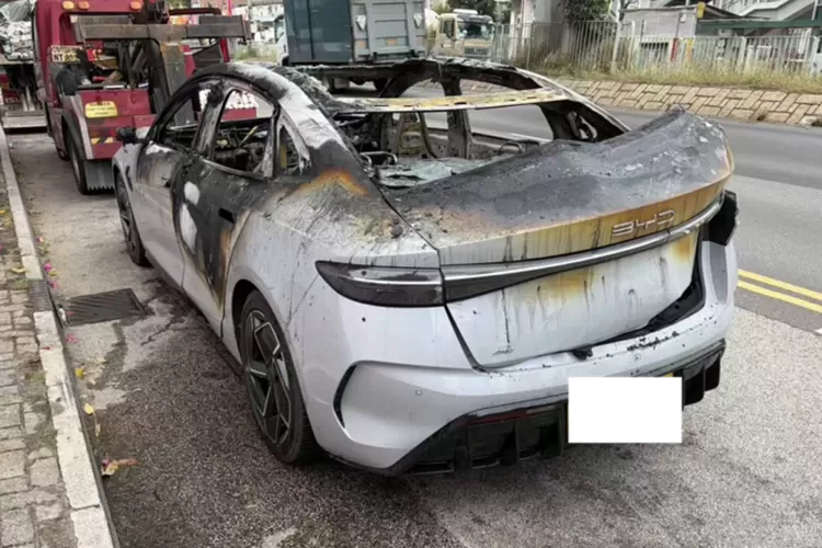 power bank, BYD Seal, BYD Motor Indonesia, Insiden Mobil Listrik BYD Seal Terbakar, Ini Penyebabnya