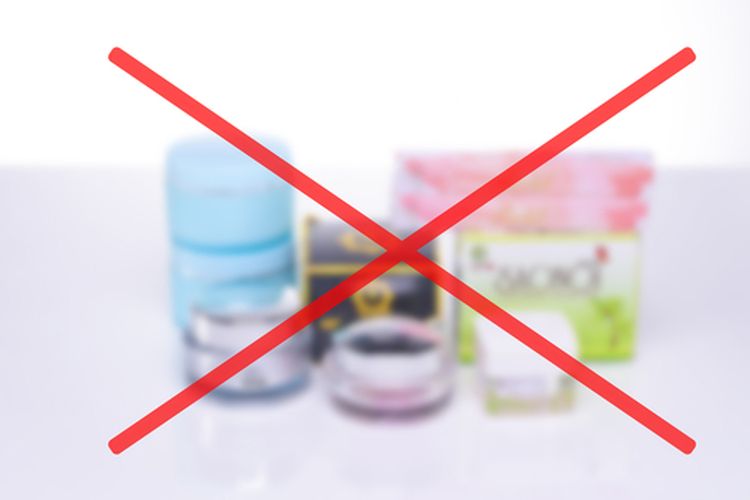 kosmetik impor, kosmetik impor ilegal, produk ilegal, Kosmetik tanpa izin edar, Hati-hati Beli Kosmetik Online, BPOM Sita Lebih dari 2 Juta Produk Ilegal, Dijual luas melalui e-commerce, Berawal dari laporan masyarakat, Kasus masih terus dikembangkan, BPOM minta masyarakat lebih waspada