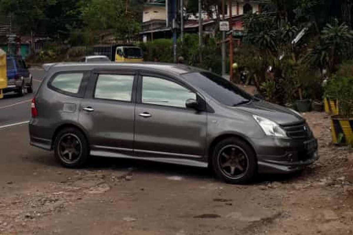 Nissan Grand Livina, kenyamanan, Pengalaman Pakai Nissan Grand Livina 2010: Kekurangan dan Kelebihannya