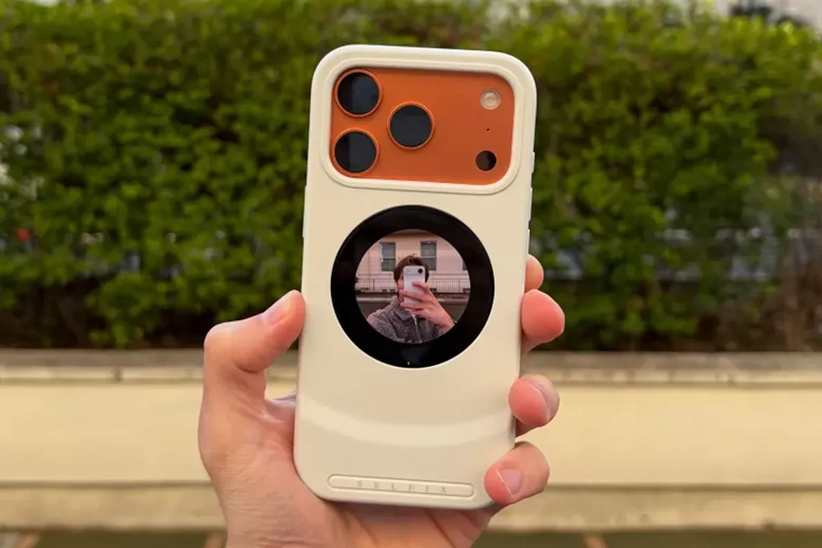 layar sentuh, Dockcase, casing, iPhone 17 Pro, Selfix, Casing iPhone17 Pro Ini Punya Layar Sentuh dan Slot MicroSD
