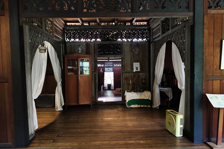 wisata malaysia, Rumah Penghulu Abu Seman, rumah penghulu abu seman kl, tiket masuk Rumah Penghulu Abu Seman, wisata sejarah di kuala lumpur, Panduan Lengkap ke Rumah Penghulu Abu Seman Malaysia, Simak Sebelum Datang, Lokasi Rumah Penghulu Abu Seman, Jam buka Rumah Penghulu Abu Seman, Harga tiket masuk Rumah Penghulu Abu Seman, Cara berkunjung ke Rumah Penghulu Abu Seman, Tips berkunjung ke Rumah Penghulu Abu Seman, Fakta menarik seputar Rumah Penghulu Abu Seman