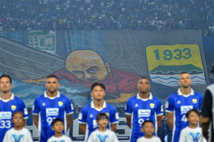 Persib, Bojan Hodak, Djadjang Nurdjaman, Djanur, Bobotoh Persib Ricuh di Level Asia, Pesan Djanur tentang Mental Fan Menerima Hasil