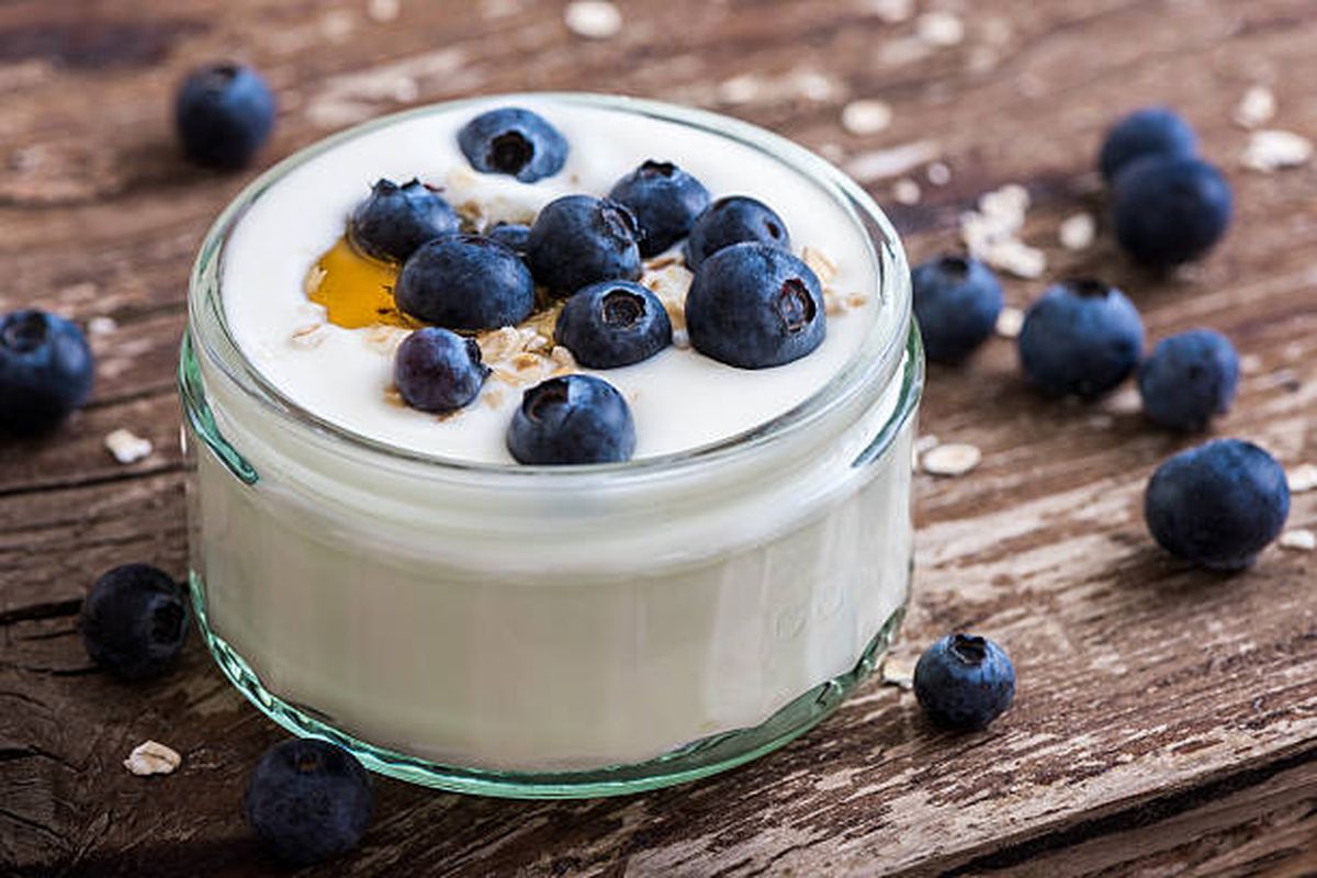Yogurt, kefir, Yogurt atau Kefir, Mana Probiotik Terbaik untuk Tubuh?