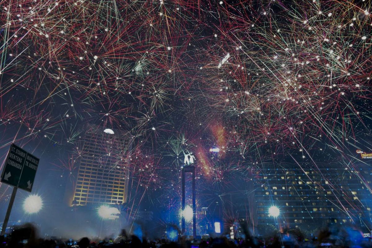 tahun baru, Tahun Baru 2026, Empati Bencana Sumatera, Pemprov Jakarta Tiadakan Kembang Api Tahun Baru 2026