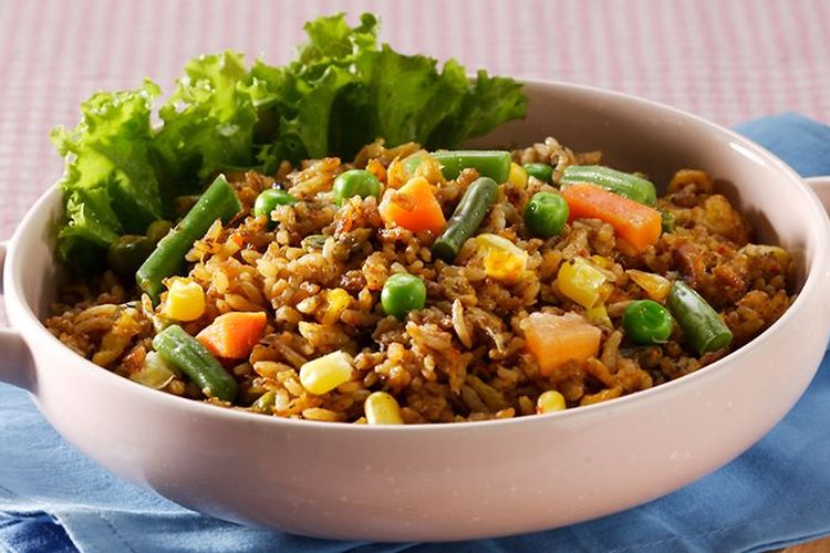 sarden, olahan sarden kaleng, 15 Ide Olahan Sarden Kaleng, Praktis untuk Lauk dan Camilan, 1. Nasi bakar sarden, 2. Orak-arik sarden, 3. Nasi goreng sarden, 4. Sarden goreng kremes, 5. Sarden telur dadar, 6. Bola-bola sarden, 7. Lumpia isi sarden, 8. Perkedel sarden, 9. Roti sarden keju, 10. Sarden kukus bumbu pedas, 11. Martabak telur isi sarden, 12. Sarden goreng renyah, 13. Spaghetti sarden, 14. Sarden bumbu balado, 15. Tumis sarden