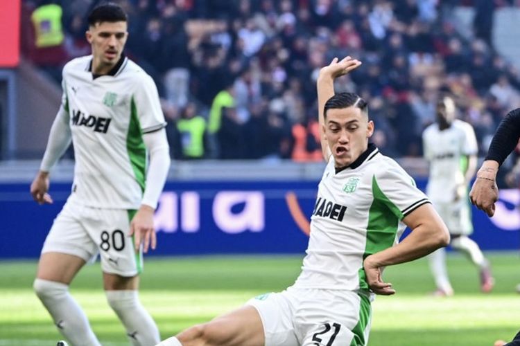 Inter Milan, Sassuolo, Tarik Muharemovic, bursa transfer, Evan Ndicka, Duet Jay Idzes Terlalu Mahal, Inter Milan Berpaling ke Pilar AS Roma