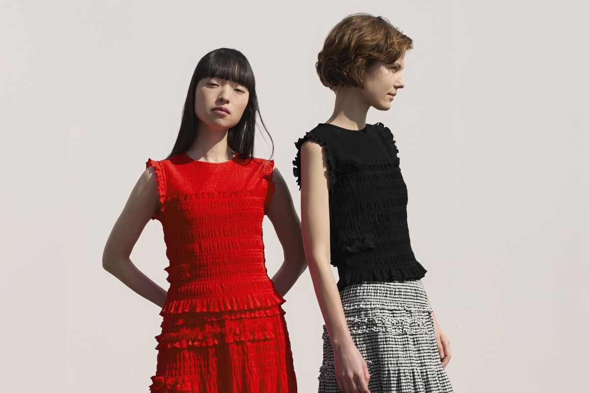 UNIQLO, Cecilie Bahnsen, Uniqlo Gandeng Cecilie Bahnsen Hadirkan Koleksi Feminin Modern