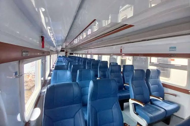New Generation, kereta Ekonomi New Generation, Ekonomi New Generation, Balai Yasa Manggarai, stainless steel, Kereta Ekonomi New Generation Stainless Steel Vs Modifikasi, Apa Bedanya?