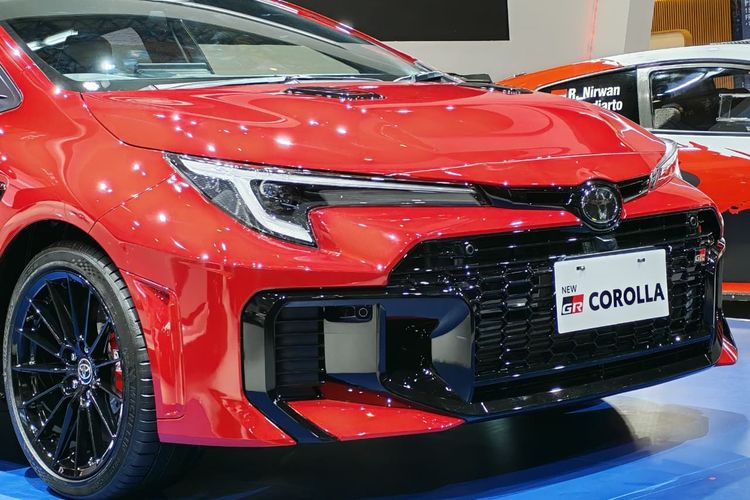 GR Corolla, Toyota GR Corolla: Mobil Berperforma Tinggi Menyasar Pengguna Harian