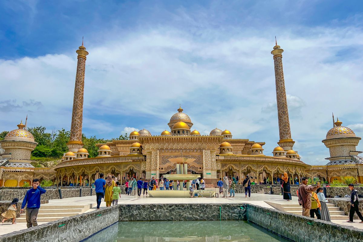 Bojonegoro, Masjid An-Nahda, Masjid An-Nahda Bojonegoro, Wisata Bojonegoro, masjid an-nahda, masjid an-nahda bojonegoro, Rute ke Masjid An-Nahda di Bojonegoro, Lebih Dekat dari Pusat Ngawi