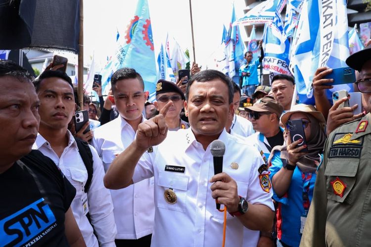 Upah Minimum, Upah Minimum Kabupaten, Jawa Tengah, Ahmad Luthfi, Semarang, Daftar Lengkap UMK di 35 Kabupaten/Kota se-Jateng 2026