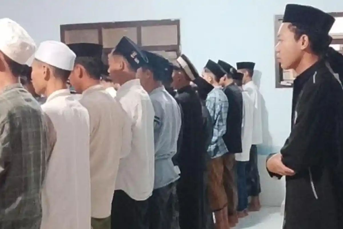 Shalat Tarawih, Jember, Ponpes, puasa, Ponpes di Jember Sudah Shalat Tarawih, Mulai Puasa Besok 17 Februari 2026