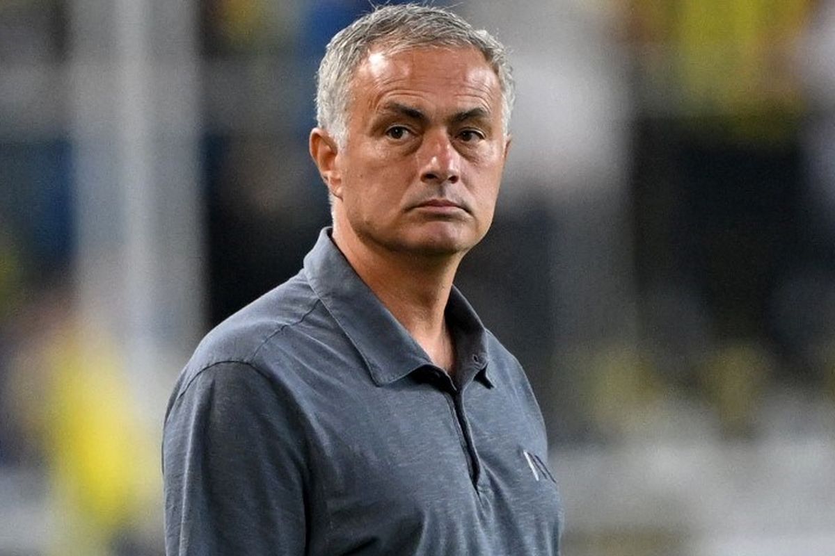 Jose Mourinho, Timnas Italia, Gianluigi Buffon, kualifikasi Piala Dunia 2026, Kualifikasi Piala Dunia 2026, Ini Kenapa Buffon Tak Ingin Jose Mourinho Jadi Pelatih Timnas Italia