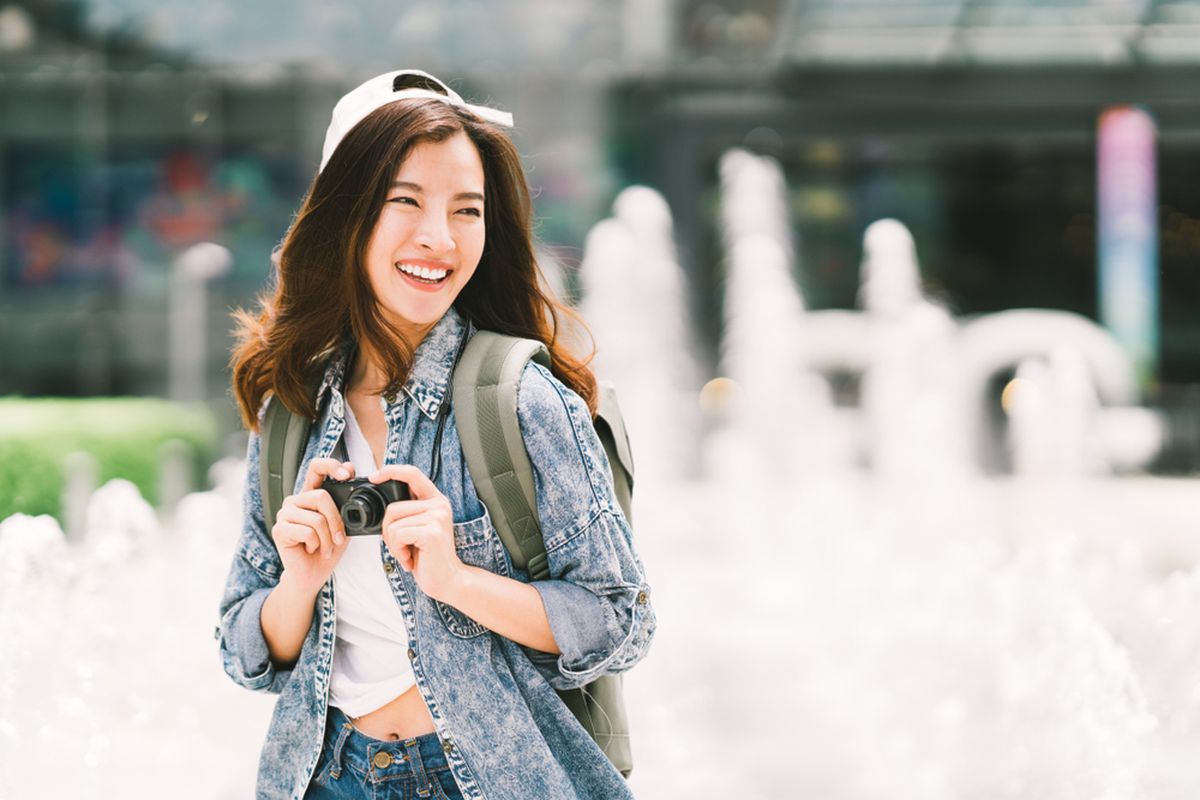 kebahagiaan, kesejahteraan mental, bahagia, cara berpikir, Pakar Ungkap Cara Sederhana agar Hidup Lebih Bahagia, Bukan soal Uang, Bahagia dimulai dari hal-hal kecil, Jangan tunggu motivasi datang, Hubungan sosial disebut jadi kunci bahagia, Belajar melepaskan dan menebar kebaikan