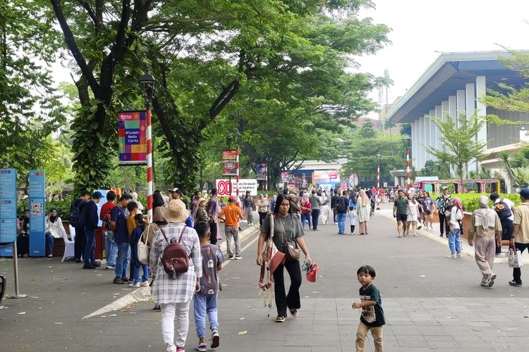 10 November, promo TMII, Taman Mini Indonesia Indah, promo tmii, diskon tiket TMII, promo Hari Pahlawan 2025, promo TMII Hari Pahlawan 2025, Promo Hari Pahlawan 2025, TMII Beri Diskon 30 Persen hingga Beli 1 Gratis 1, Apa Syaratnya?