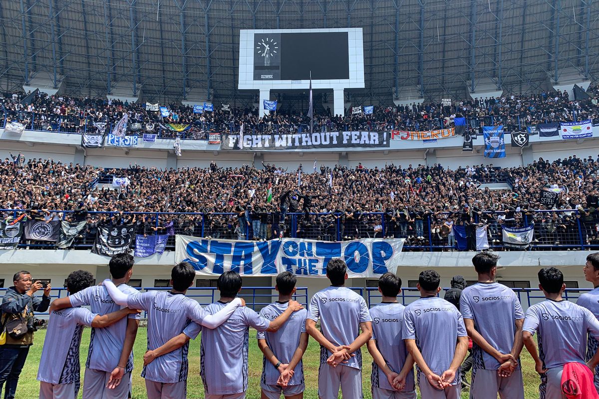 Liga 1 2024-2025, Persib, Persib Bandung, Riko Simanjuntak, Marc Klok, Persija Jakarta, Persib Bandung vs PSS Sleman, Persib vs PSS, Persib Bandung Vs PSS: Riko Simanjuntak Absen, Klok Enggan Jemawa