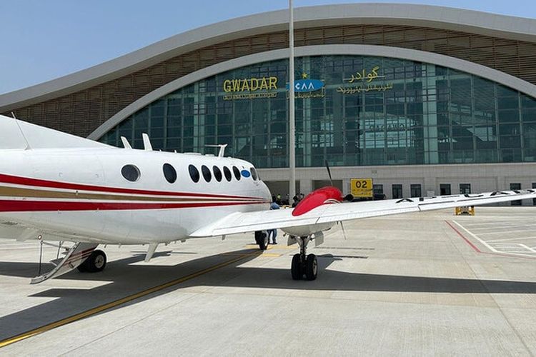 bandara termahal di pakistan, bandara international new gwadar, di mana letak bandara baru pakistan, bandara pakistan sepi, Misteri Bandara Termahal di Pakistan, Tak Ada Pesawat dan Penumpang
