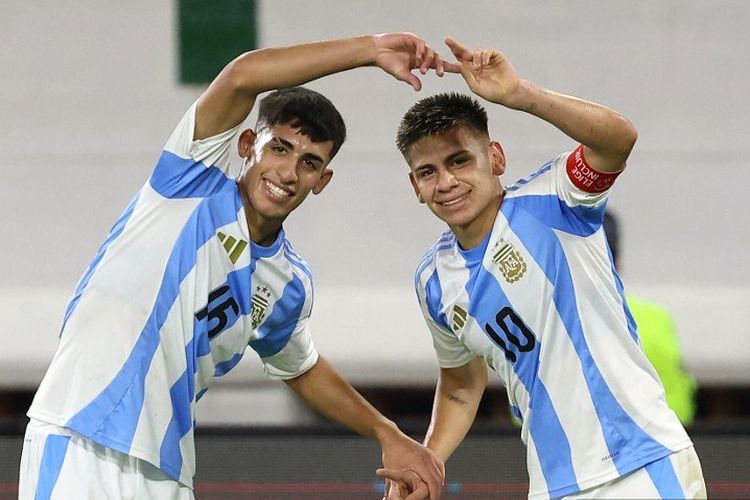 Claudio Echeverri, Bayer Leverkusen, Man City, Liga Spanyol, Girona, Gagal Penuhi Ekspektasi, Man City Lepas Bintang Piala Dunia U17 2023 Indonesia ke Girona