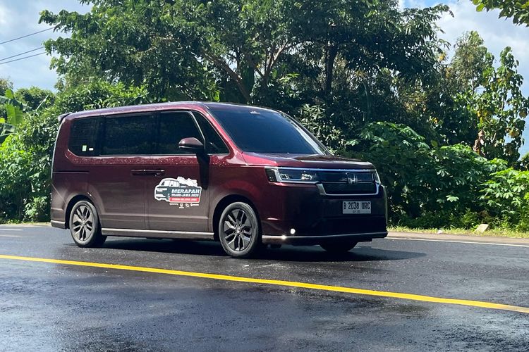 efisiensi, bahan bakar, Mobil hybrid, Veloz Hybrid, PHEV, Wuling Darion, Update Harga Mobil Hybrid April 2026, Mulai Rp 270 Jutaan