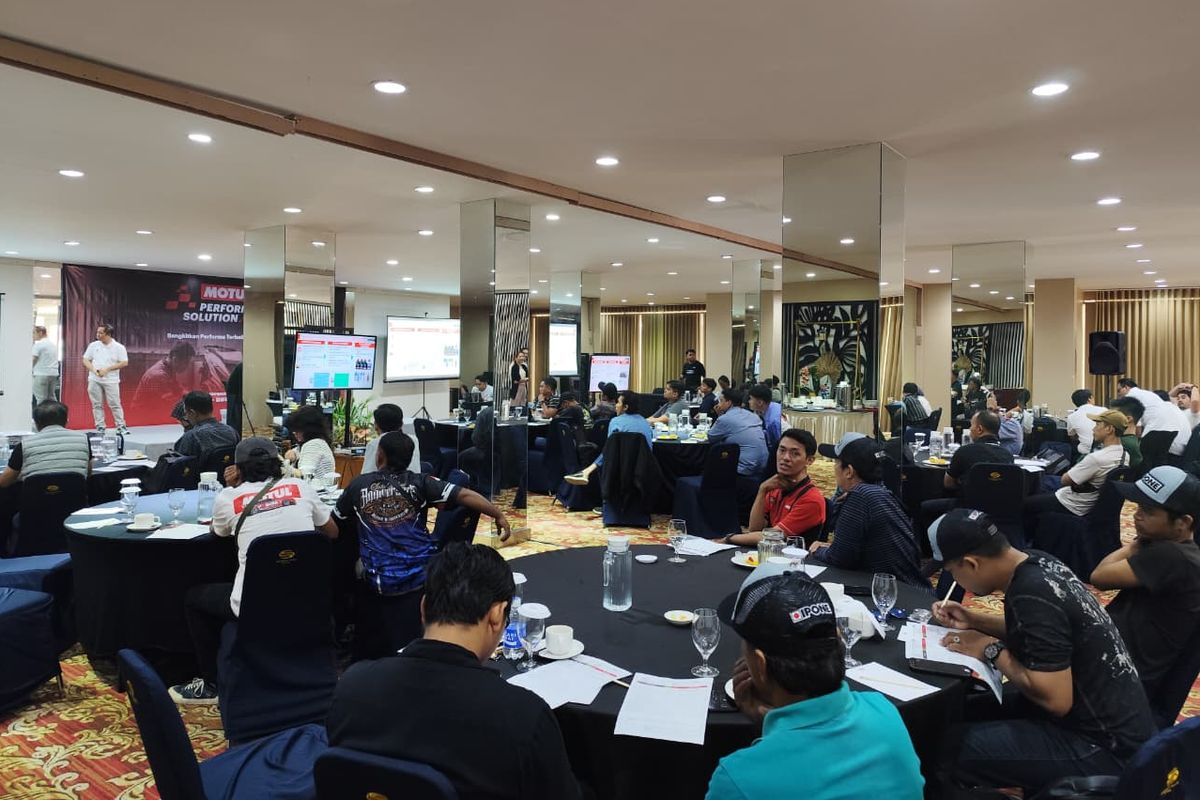 ganti oli, perawatan kendaraan, Motul Indonesia, bengkel, Puluhan Bengkel Ikut Program Edukasi Servis Motor