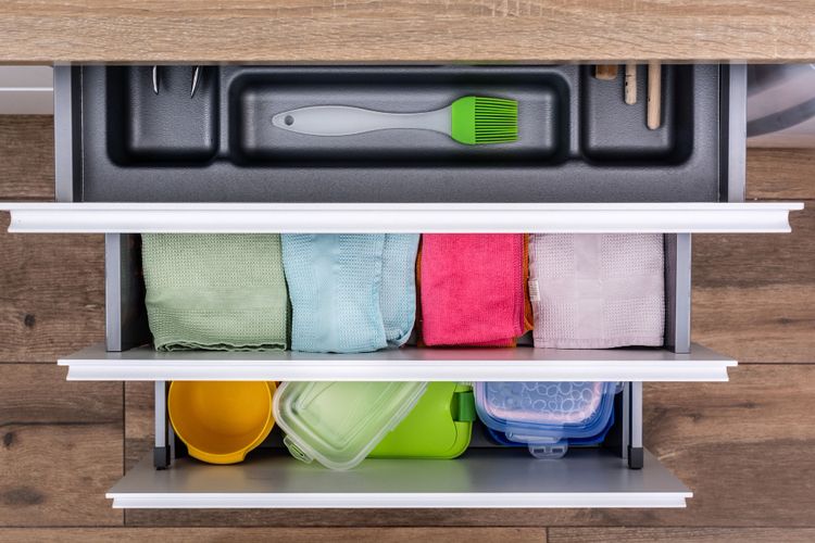 Pola Pikir yang Bikin Susah Membuang Barang Tak Terpakai di Rumah 