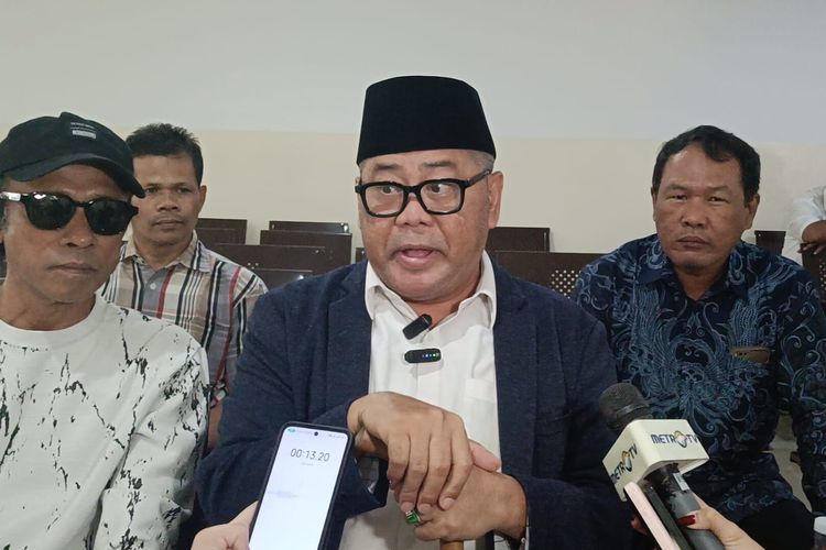 Gibran Rakabuming, gibran, Ijazah Gibran, wapres gibran digugat, wapres gibran digugat rp 125 triliun, Kepsek Tegaskan Gibran Bukan Lulusan SMA Santo Yosef Solo, Daftar Pun Tidak Pernah