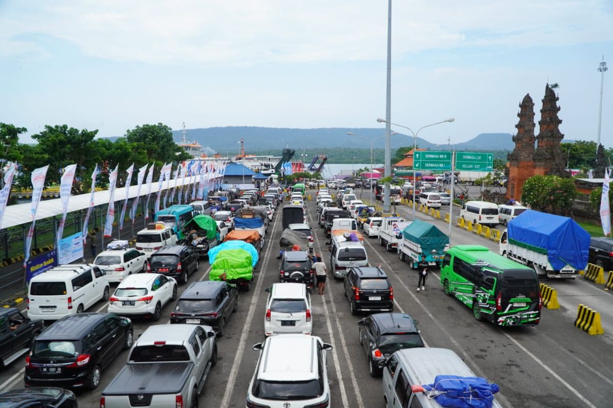 Gilimanuk, ASDP, 74.263 Orang Sudah Menyeberang dari Bali ke Jawa, Jumlah Melonjak dari 2025