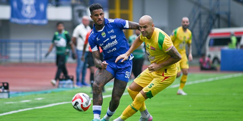 Persib, Liga Indonesia, Persib Bandung, Persebaya Surabaya, Persib vs Persebaya, Super League, Persib Bandung vs Persebaya Surabaya, Persebaya, Super League 2025-2026, Hasil Babak Pertama Persib Bandung vs Persebaya Surabaya, Hasil Babak Pertama Persib Bandung Vs Persebaya Surabaya 0-0
