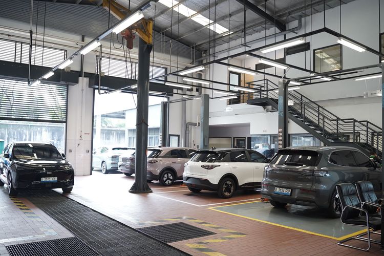 diler, Geely, elektrifikasi, Jabodetabek, Tangerang, Upaya Geely Jangkau Konsumen di Jabodetabek