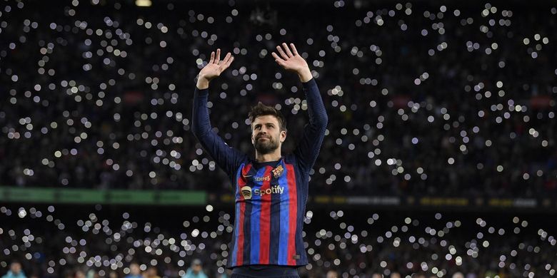 Gerard Pique, Real Madrid, Alvaro Arbeloa, Neymar, Kisah di Balik Spanduk 
