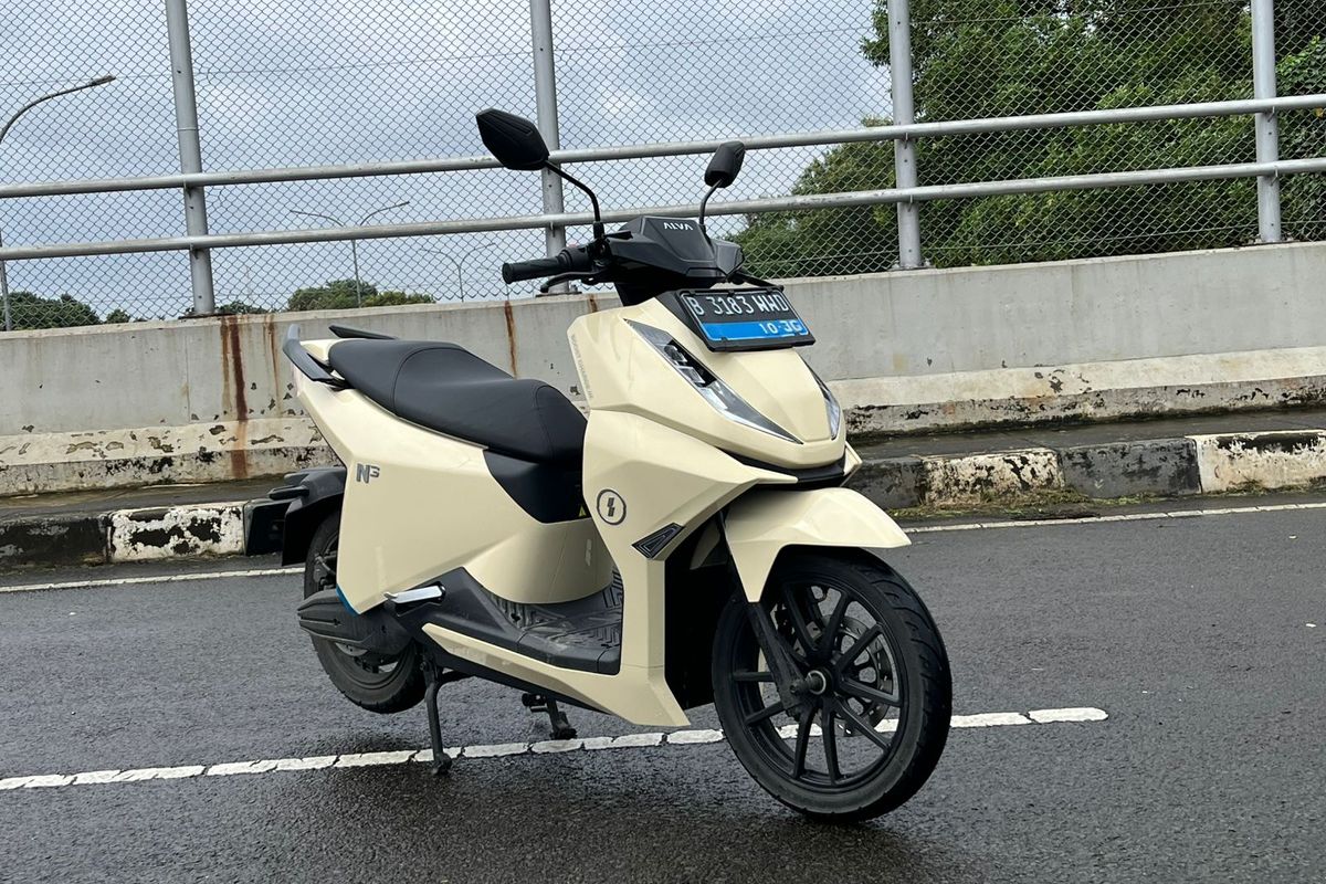 mobilitas harian, Alva N3, motor listrik, Alva N3: Skuter Listrik Terjangkau dengan Desain Futuristik