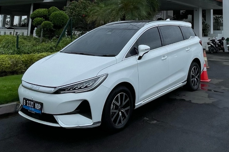 ramah lingkungan, BYD M6, pajak kendaraan, mobil listrik, Keunggulan Pajak Murah BYD M6 untuk Kendaraan Ramah Lingkungan, Kenyamanan dan Ekonomis dengan Pajak Terjangkau, Spesifikasi Menarik dari BYD M6, Performa dan Teknologi Terkini, Fitur Keselamatan yang Lengkap