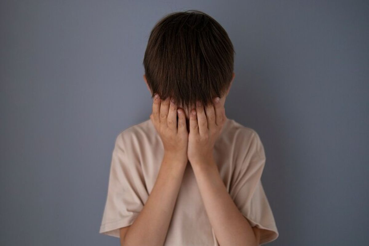 radikalisme gender, maskulinitas toksik, misogini, Adolescence, Anak Terpengaruh Konten Berbahaya di Media Sosial, anak terpengaruh konten berbahaya di media sosial, Maskulinitas toksik, adolescence netflix, konten berbahaya media sosial, anak mudah terpengaruh konten media sosial, Anak Terlanjur Terpengaruh Konten Berbahaya di Media Sosial, Orangtua Harus Apa?
