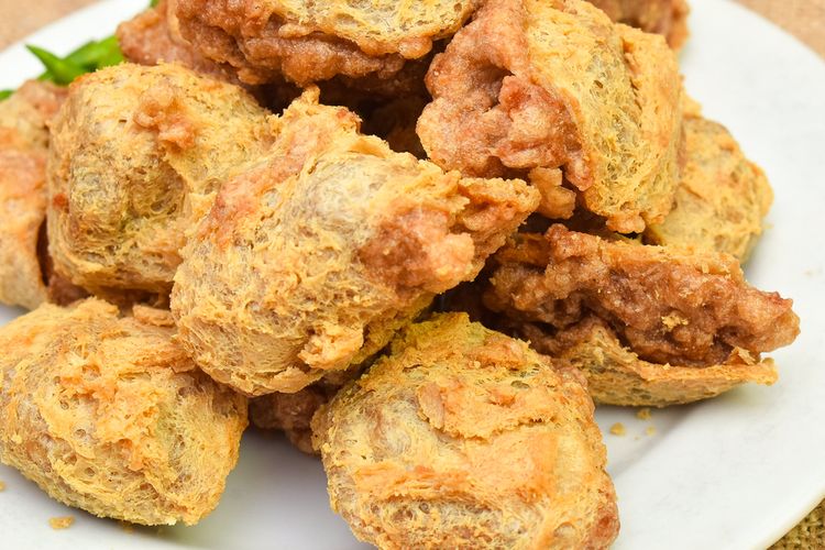adonan tepung tahu goreng, Tahu Goreng Tepung, resep tahu goreng, cara ungkep tahu gurih, tahu goreng tepung, camilan tahu goreng, Ini Racikan Tepung Tahu Goreng Kriuk, Bumbunya Meresap Sempurna, Bahan Ungkep Tahu Goreng Tepung, Bumbu Ungkep, Bumbu Halus, Racikan Adonan Pencelup Renyah, Tips Kriuk Tahan Lama