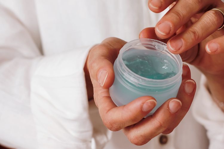 kosmetik, kosmetik ilegal, produk kecantikan, produk kosmetik, hidrokuinon, BPOM Rilis Daftar Kosmetik Ilegal yang Dijual di Marketplace, Ini Produknya, BPOM temukan ribuan tautan penjualan kosmetik ilegal, Daftar kosmetik ilegal yang ditemukan di marketplace, Beberapa kosmetik mengandung bahan berbahaya, BPOM ingatkan masyarakat cek izin edar sebelum membeli