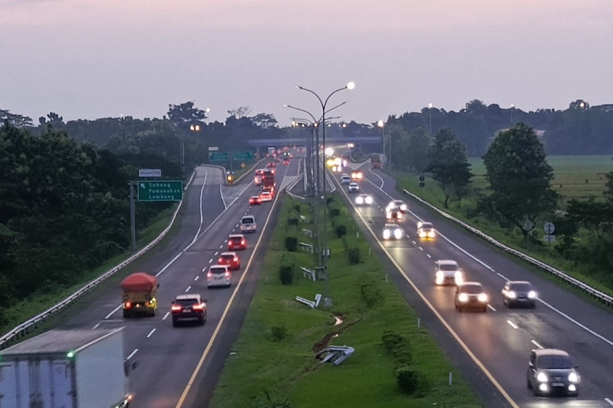Lebaran 2026, pulang mudik, mudik Lebaran, 4 Tips Kembali dari Mudik Tanpa Stres Jelang Hari Pertama Kerja Setelah Lebaran, 1. Prioritaskan istirahat sebelum pulang, 2. Pulang lebih awal sebelum cuti habis, 3. Pesan makanan sebelum tiba di rumah, 4. Rencanakan aktivitas sosial yang santai
