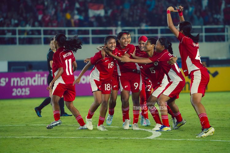Timo Scheunemann, Timnas Putri Indonesia, Indonesia vs Australia, timnas putri u16 indonesia, ASEAN U16 Girls Championship, Piala AFF Putri U16 2025, Timnas Putri U16 Indonesia Vs Australia: Garuda Pertiwi Muda Tidak Takut