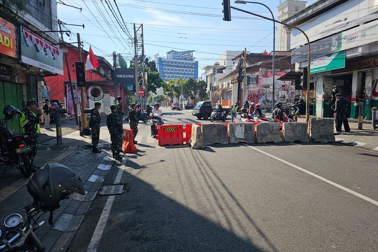 ibu hamil, lansia, Salatiga, demo hari ini, demo salatiga, demo salatiga hari ini, terpapar Gas Air mata, ibu hamil terpapar gas air mata, Cerita 2 Ibu Hamil di Salatiga Terpapar Gas Air Mata, Ada yang Sesak Napas lalu Melahirkan