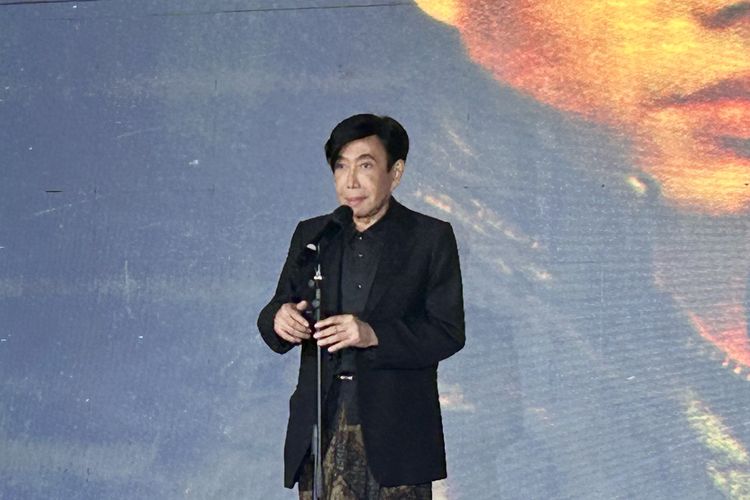 batik, Fashion Show, Guruh Soekarnoputra, wastra nusantara, kain perca, wastra Indonesia, kowani, fashion show jakarta, guruh soekarnoputra sekarang, KOWANI dan Guruh Soekarnoputra Rayakan Hari Batik Nasional dengan Pergelaran Wastra