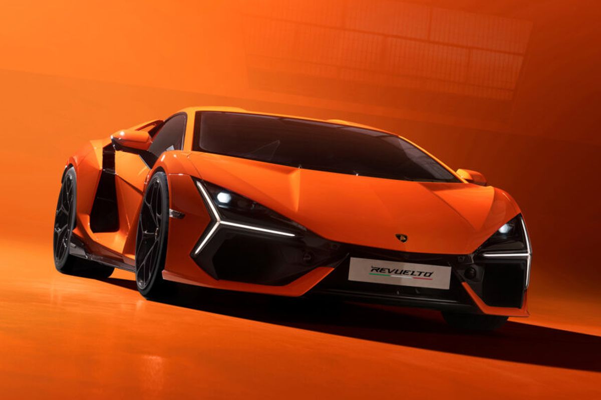 Lamborghini, supercar, Lamborghini Revuelto, mobil, lamborghini, hadiah lamborghini, haji najmuddin, anak haji najmuddin, Spek Lamborghini Revuelto Hadiah Ultah Anak Pengusaha Makassar, Harga Tembus Rp 22 Miliar