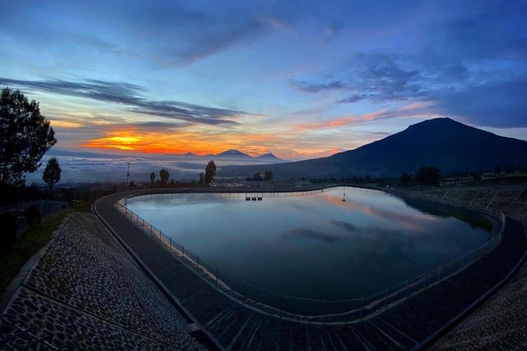 shalat idul adha 2025, shalat idul adha di wonosobo, wisata sekitar lapangan garung wonosobo, Wisata Dekat Lapangan Garung Wonosobo, Kunjungi Usai Shalat Idul Adha, 1. Embung Kledung, 2. Posong, 3. Puncak Botorono, 4. Embung Bansari, 5. Sigandul View, 6. Kebun Teh Tambi