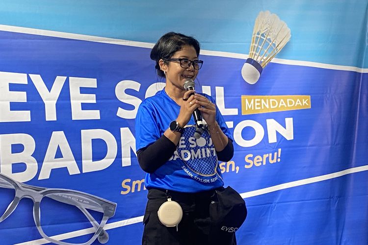 kacamata sesuai kebutuhan, blue ray, Kacamata Outdoor, tren kacamata 2025, Tips Memilih Kacamata, blueray, kacamata untuk aktivitas harian, Pentingnya Pilih Kacamata Sesuai Kebutuhan, Kenali Jenis dan Fungsinya