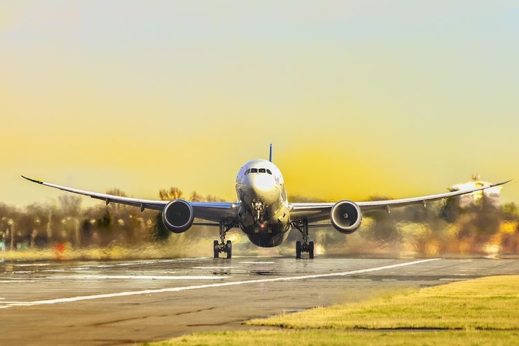Pesawat Lufthansa, pesawat terbang tanpa pilot, insiden penerbangan, penerbangan tanpa pilot, pesawat terbang tanpa kendali pilot, pesawat lutfhansa terbang tanpa pilot, pesawat lutfhansa terbang tanpa pilot di spanyol, pesawat lufthansa, Pesawat Ini Terbang Tanpa Pilot Selama 10 Menit akibat Kopilot Pingsan