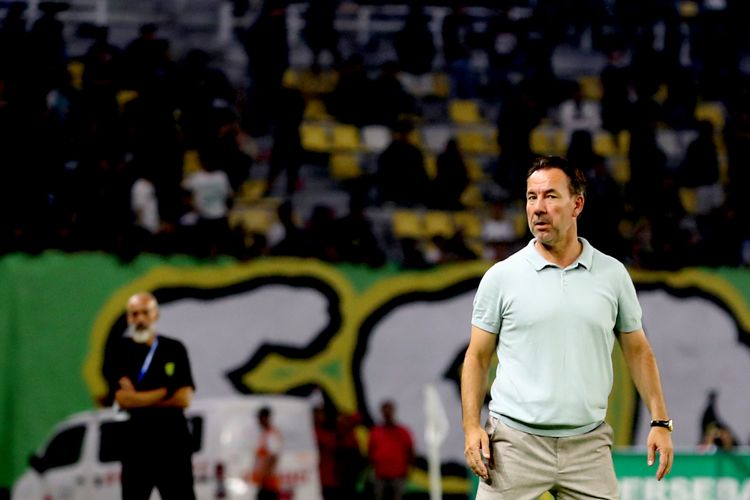 Bali United, Belanda, Johnny Jansen, jean-paul van gastel, Bali United vs PSIM Yogyakarta, Super League 2025 2026, Jadwal Bali United vs PSIM, Adu Strategi Dua Pelatih Belanda