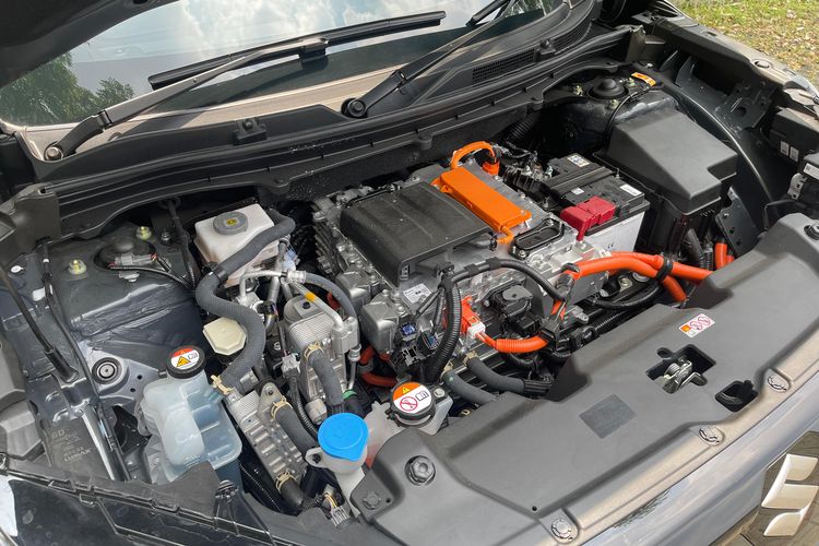 mobil hybrid, Konsumsi BBM Hybrid Boros, Tanda Baterai Mulai Lemah?