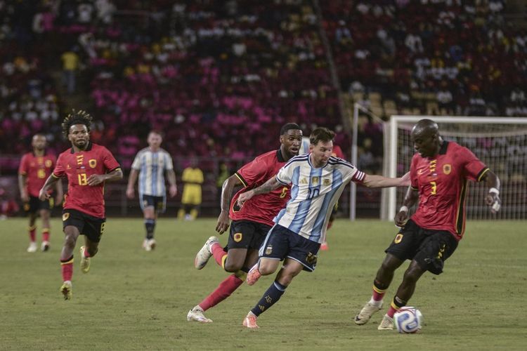 Angola, Lionel Scaloni, peringkat FIFA, Lionel Messi, FIFA Matchday, lionel messi, Peringkat FIFA, Timnas Argentina, angola vs argentina, pelatih timnas argentina, Scaloni Sanjung Angola, Redam Isu Argentina Hanya Cari Uang