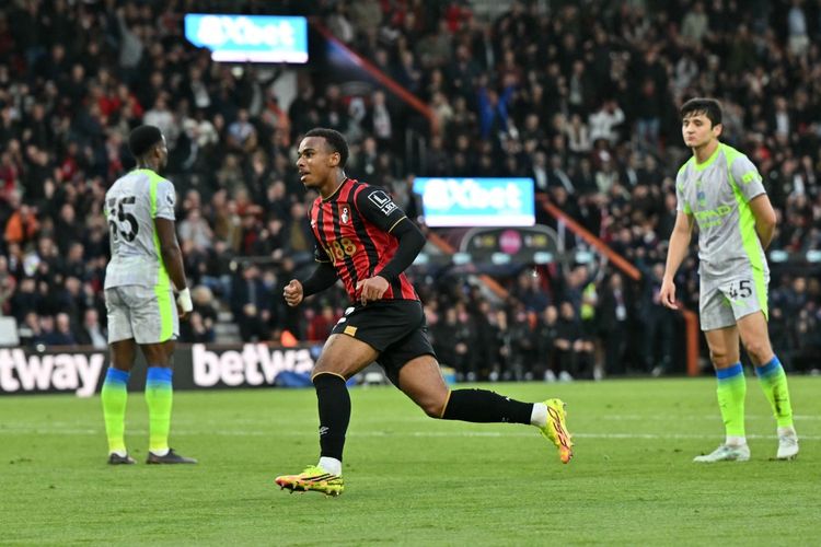 Timnas Portugal, Piala Dunia 2026, Roberto Martinez, Bournemouth, Junior Kroupi, Roberto Martinez Ungkap Bintang Premier League yang Tolak Timnas Portugal