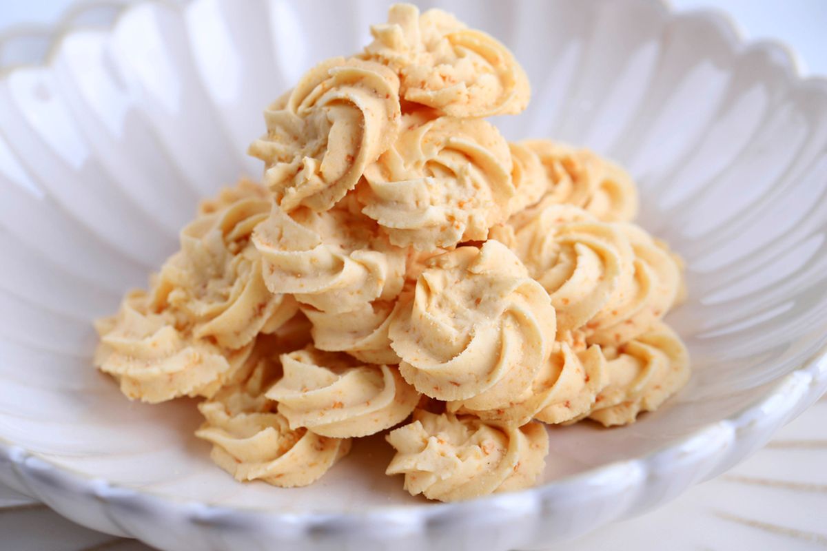 resep kue sagu, Resep Kue Sagu Keju yang Lumer di Mulut, Tekstur Renyah Anti Buyar