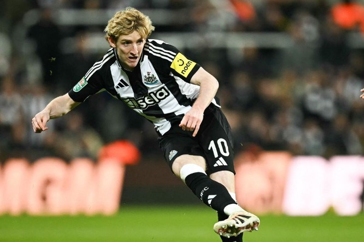 Newcastle United, Anthony Gordon, Barcelona, bursa transfer, Sambil Negosiasi Joao Pedro, Barcelona Pantau Anthony Gordon
