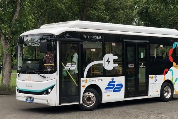 Kementerian Perhubungan, Elektrifikasi Transportasi, Populasi Kendaraan Listrik di Indonesia Capai 342.118 unit di 2025